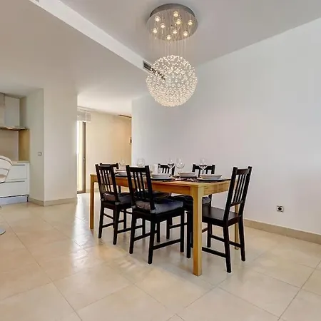 In The Exclusive Samara Resort,